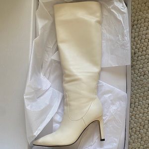 Nine West white boot